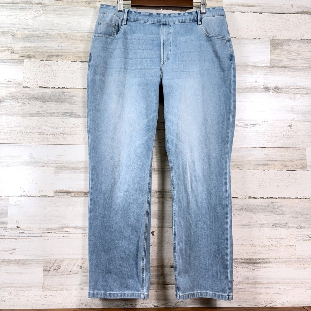 Halara Pull On Jeans Womens 1X Light Wash Straight Leg Stretch Denim Normcore